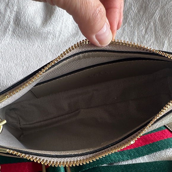 Gucci Beige Monogram Shoulder Bag with Green & Red Web Strap - Picture 9 of 9